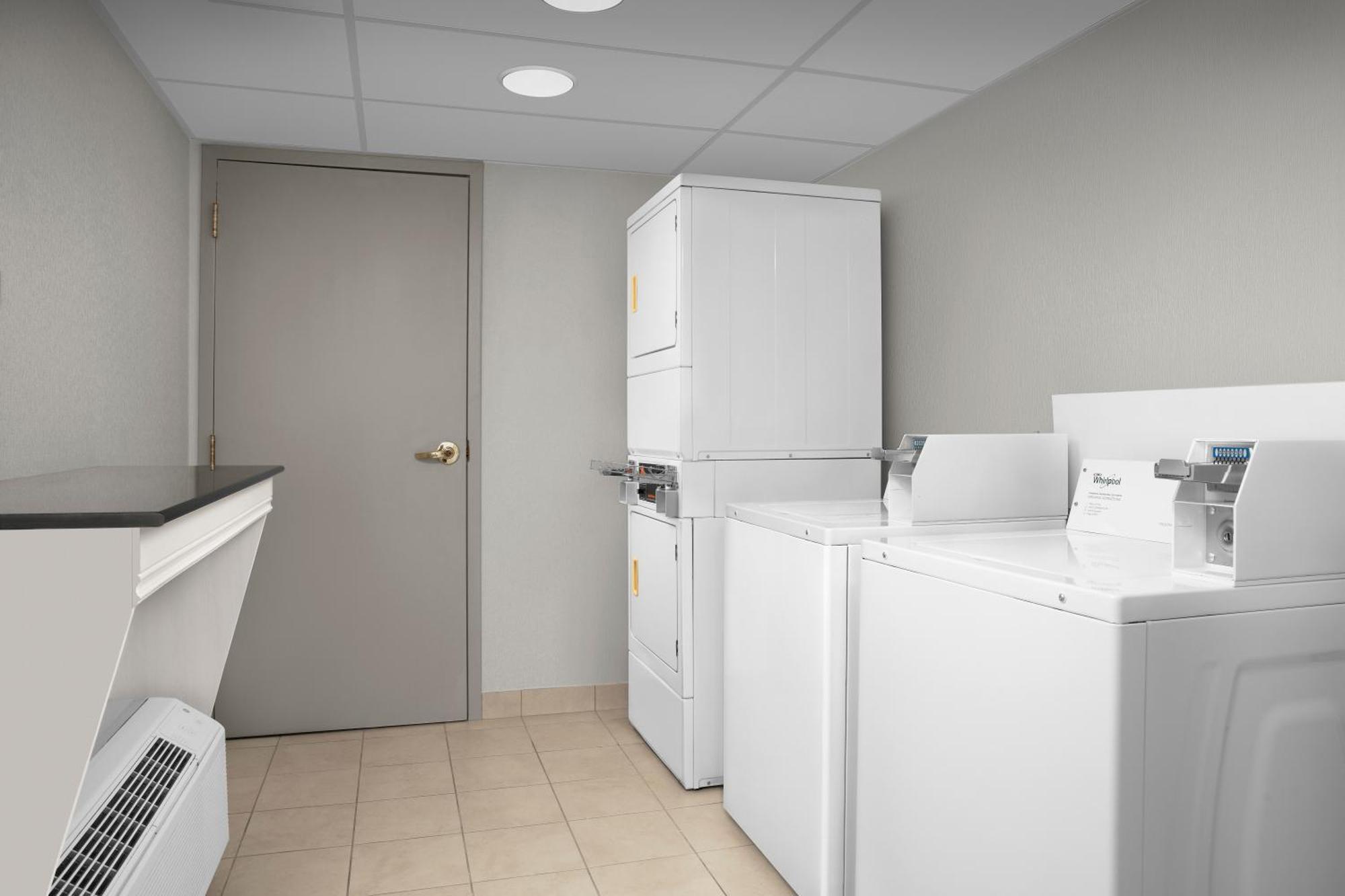 Hilton Garden Inn Hoffman Estates Esterno foto
