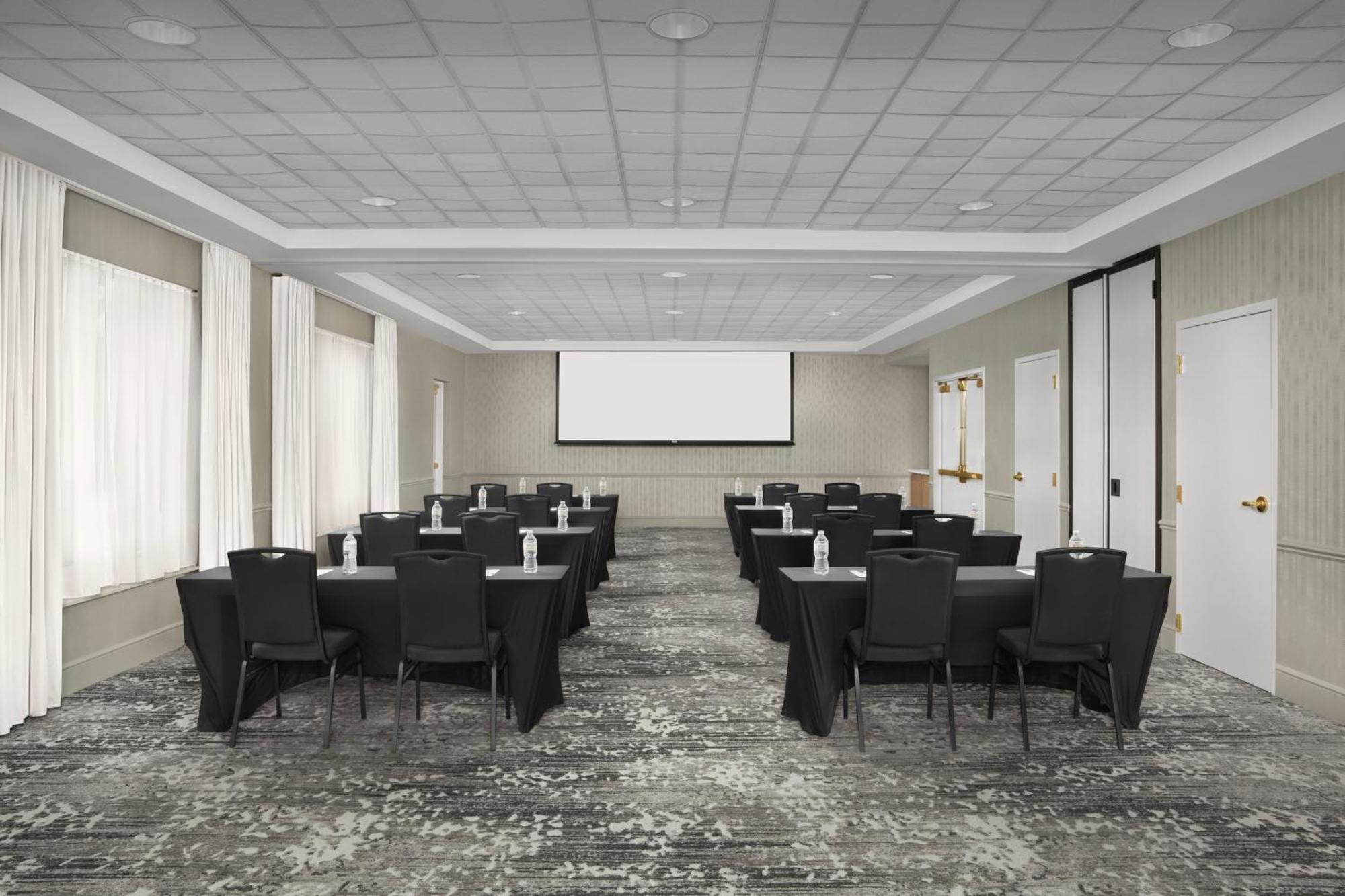 Hilton Garden Inn Hoffman Estates Esterno foto