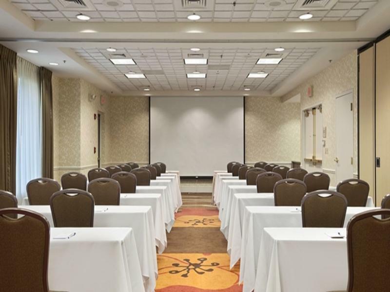 Hilton Garden Inn Hoffman Estates Esterno foto