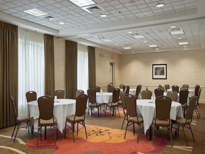 Hilton Garden Inn Hoffman Estates Esterno foto